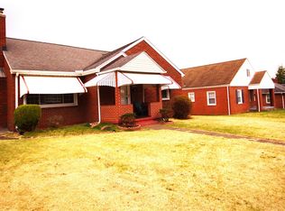 966 Morgan St, Brackenridge, PA