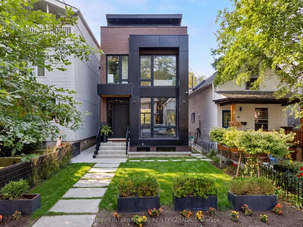 34 Hastings Ave, Toronto, ON M4L 2L2