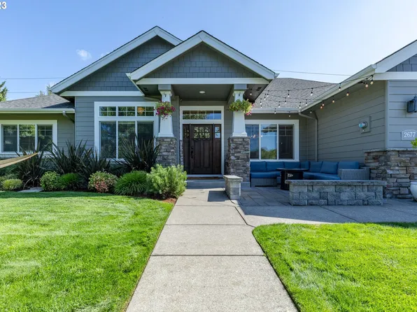 2677 Valley Forge Dr, Eugene, OR 97408