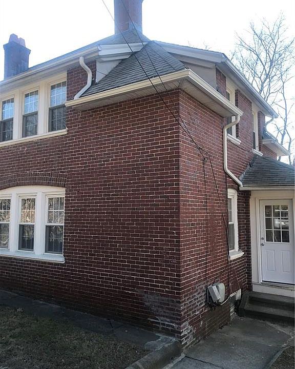 1st image of 324 Waterman Ave #B