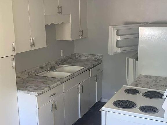 3rd image of 6641 San Pedro Ave #2