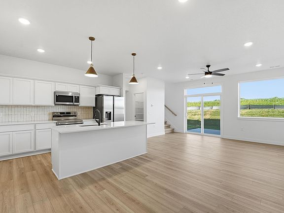 5th image of 3009 Bracken Pl