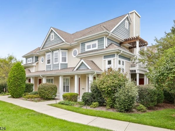 156 Old Farm Dr