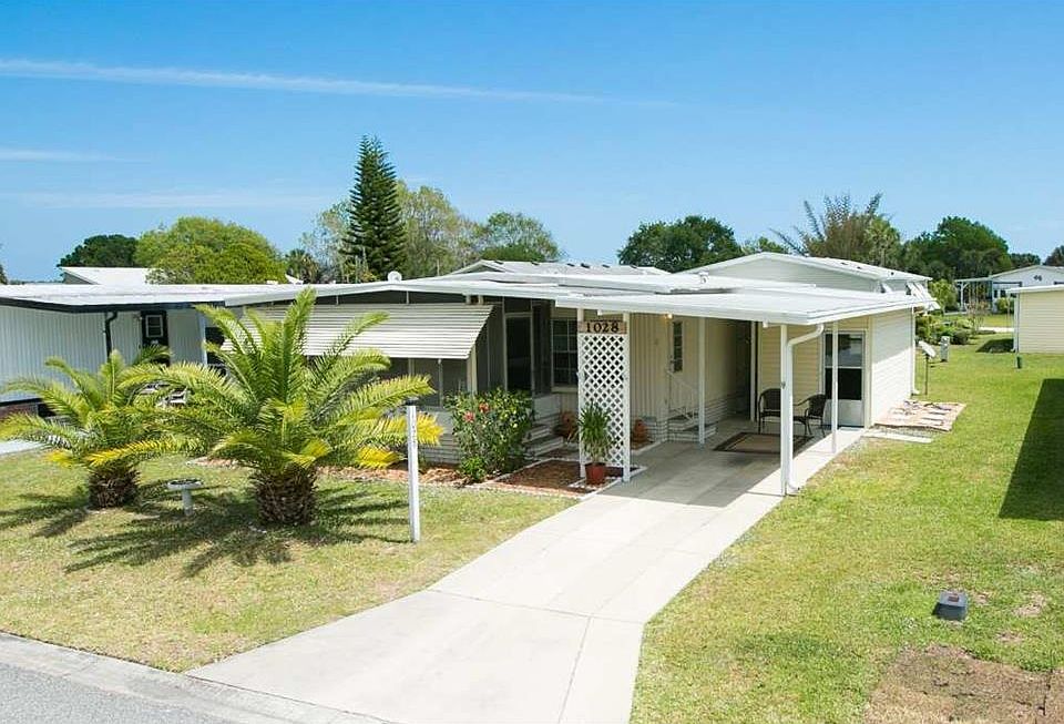 1st image of 1028 Oriole Cir