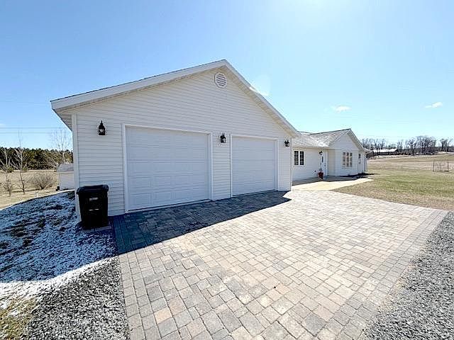 1st image of 12710 Carow Cir