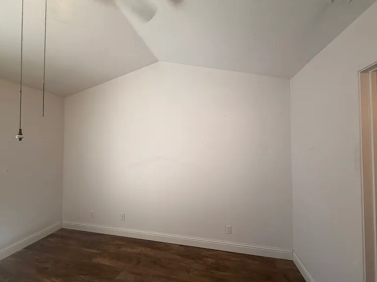 728 Spruce Ave #102 — Photo 12