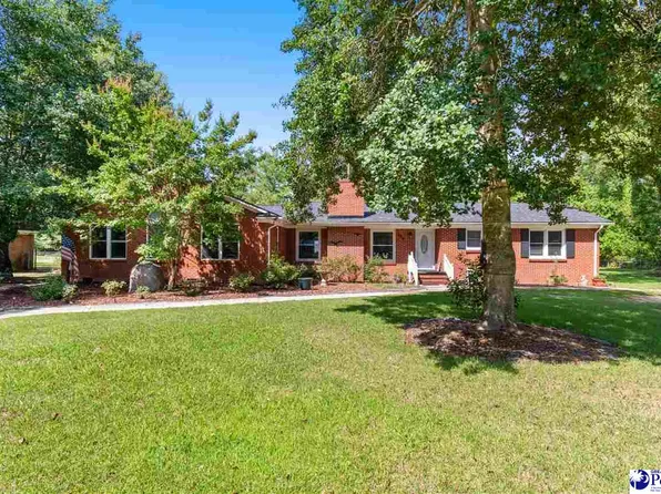 207 Pinecrest Dr, Bennettsville, SC 29512