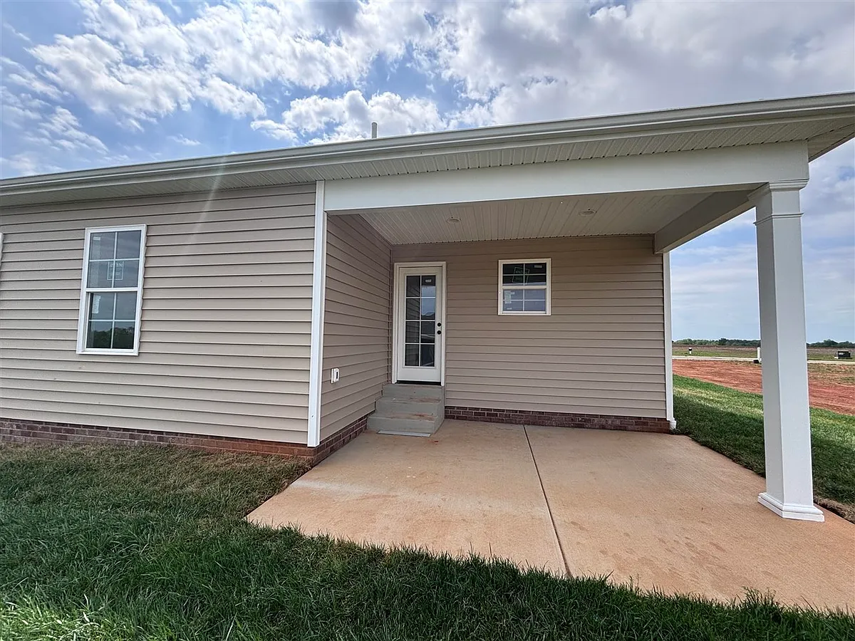 Building Photo - 714 Calumet Cir
