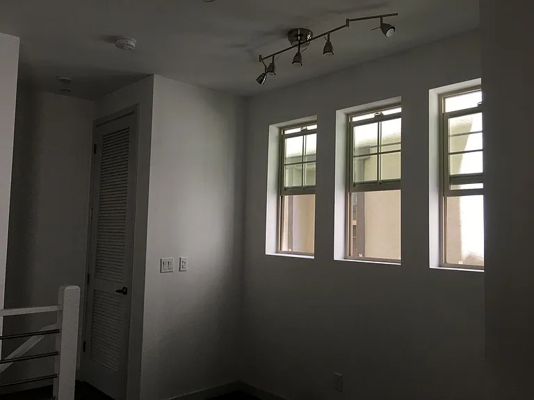 441 Lug Ln — Photo 5