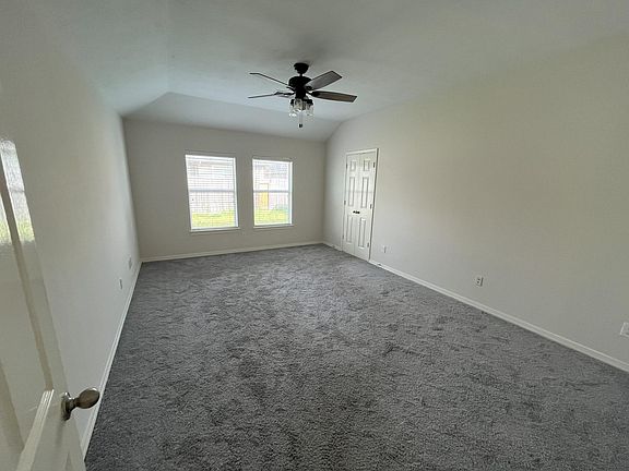 4th image of 2842 Lakecrest River Dr