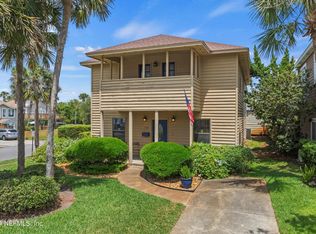 136 Myrtle St, Neptune Beach, FL 32266
