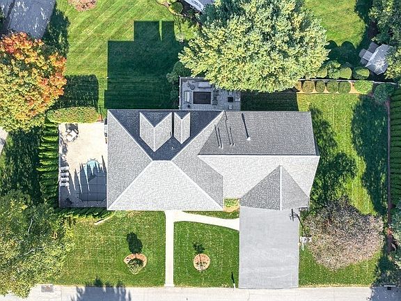 4th image of 37 Mayflower Rd