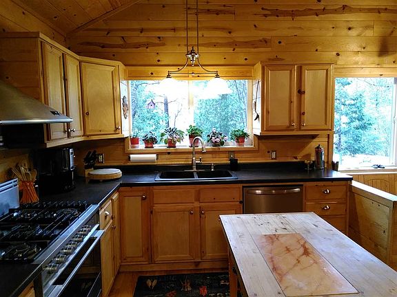 5th image of 326 Lockhaven Dr