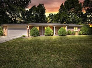 42 Crestview Dr, Glen Carbon, IL