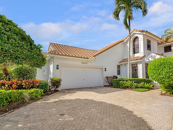 Home For Sale In Broken Sound Country Club