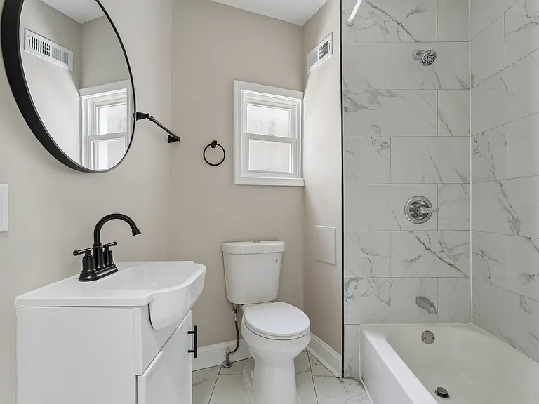 2440 McCulloh St — Photo 14