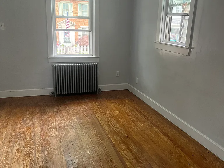 429 Main St — Photo 6