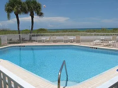 1205 Tarpon Center Dr #A4