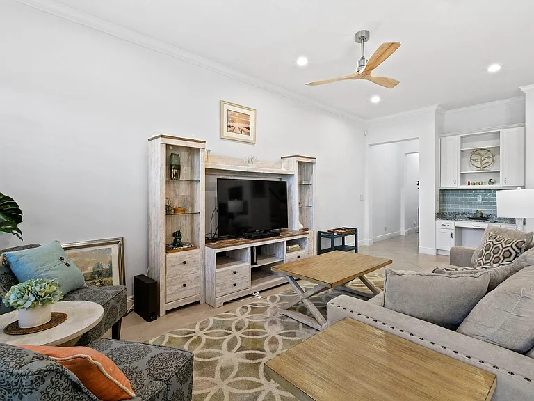 106 Ocean Breeze Dr — Photo 14