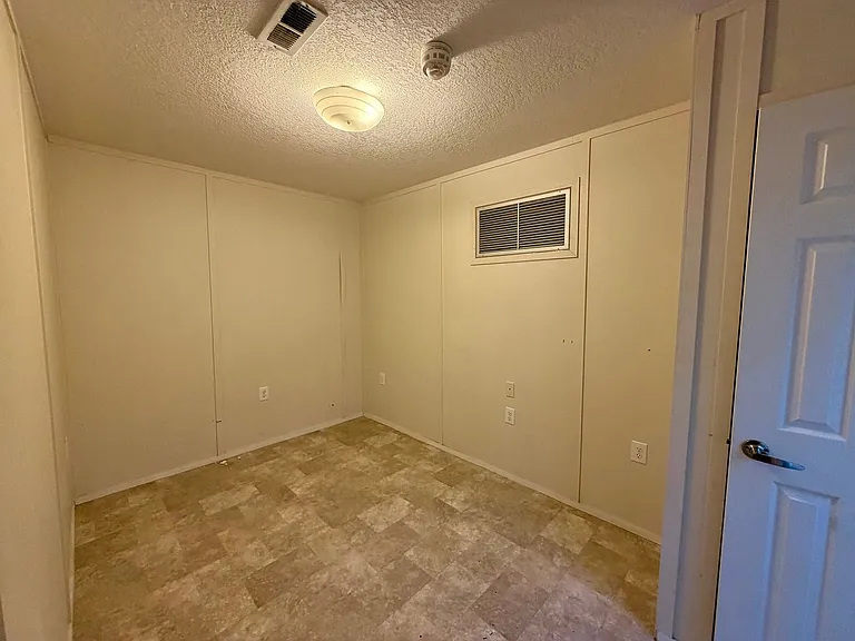 3641 T St #B — Photo 5