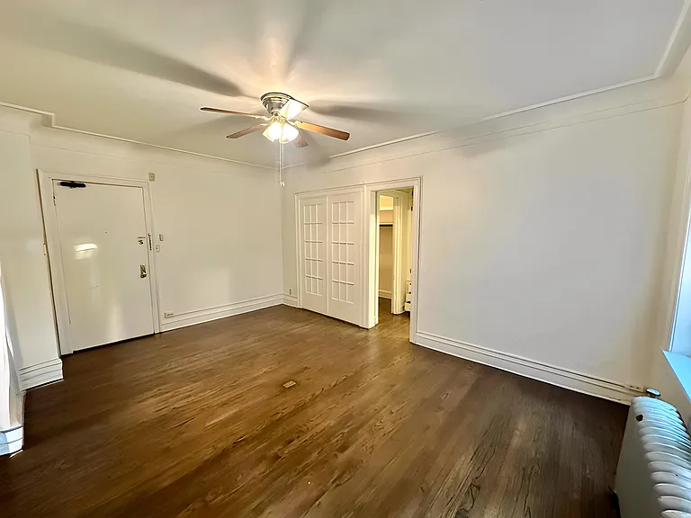 Shorecrest Apartments — Photo 11