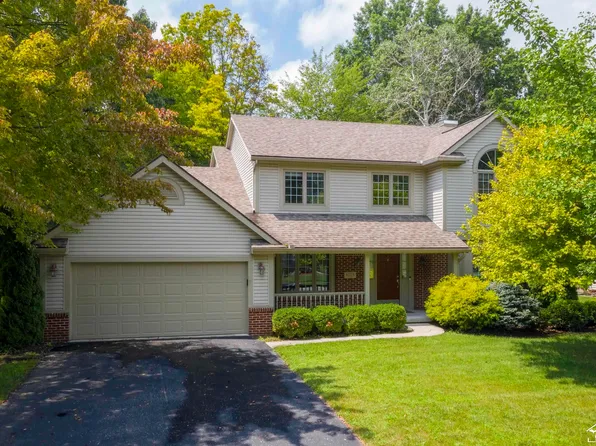 6773 Lockmill Rd, Temperance, MI 48182