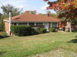 121 Shafer Rd, Coraopolis, PA 15108