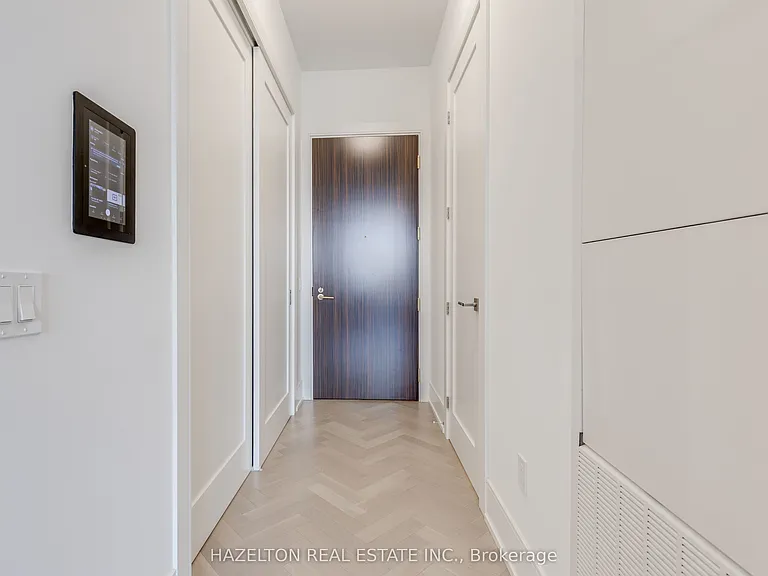 455 Wellington St W #301 — Photo 6