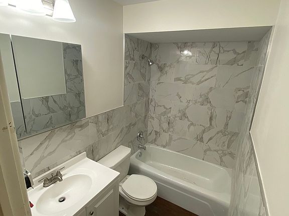 2nd image of 8444 W Wilson Ave Unit 104