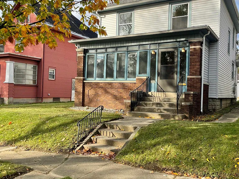 1845 Crescent Ave — Photo 3