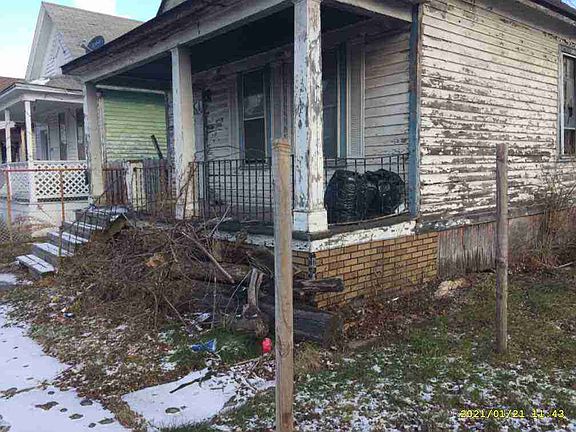 3726 Bushey