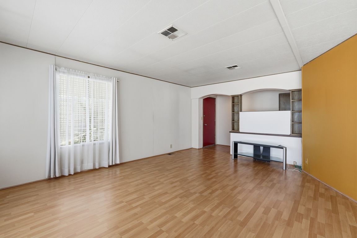 next background image