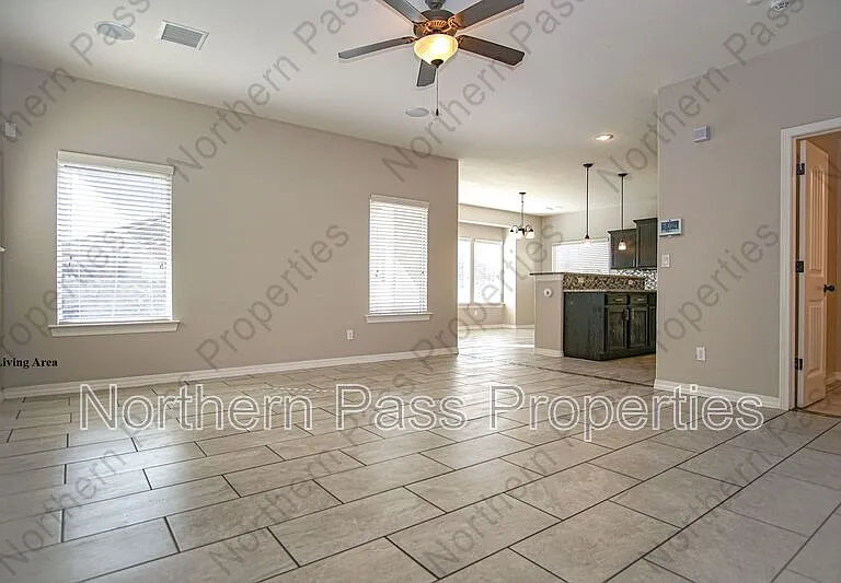 13482 Bradford St — Photo 4