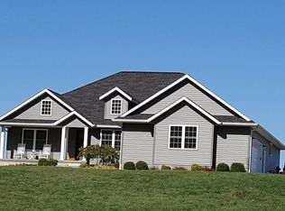 7133 Cameron Dr, Carbondale, IL 62902