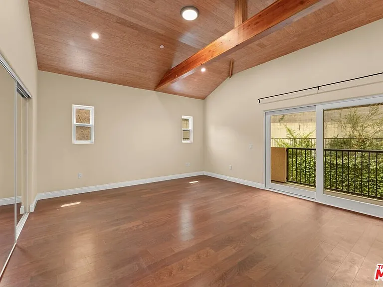 1630 Bridgeport Dr — Photo 33