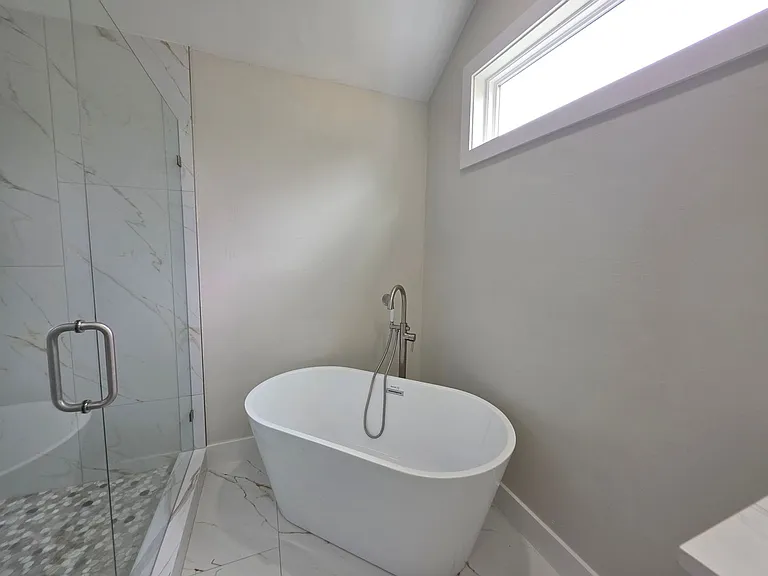 9405 SW 21st Ave — Photo 14