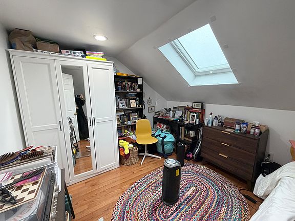 4th image of 92 Wallingford Rd APT A