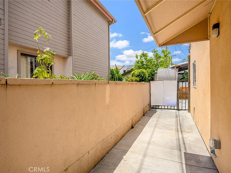 532 W Harvard St — Photo 20
