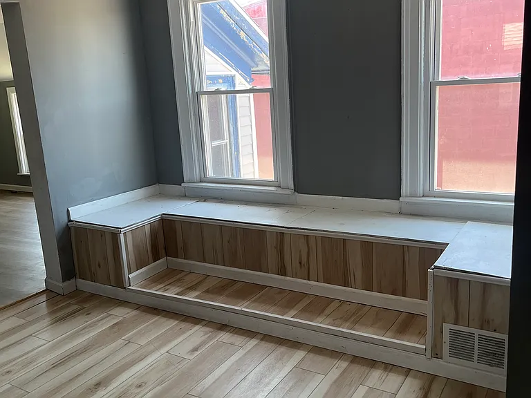 23 Schuyler St #2 — Photo 6