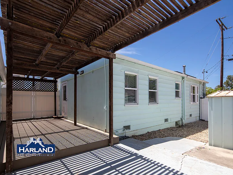 4255 Parks Ave — Photo 12
