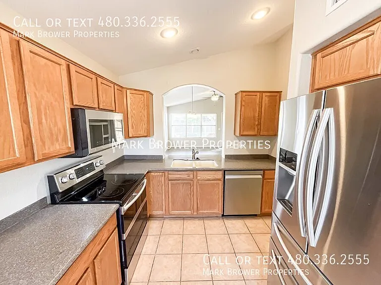 2041 E Rawhide St — Photo 4
