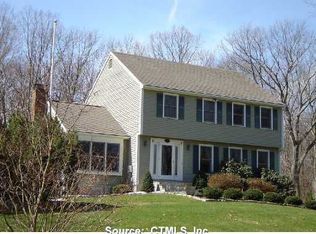 193 Village Pond Rd, Guilford, CT 06437