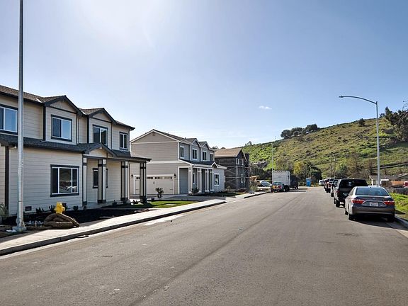 2nd image of 130 Campoli Dr