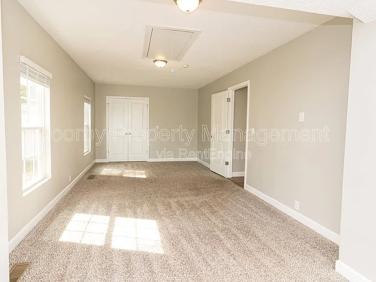 3629 Thrushwood Dr — Photo 10
