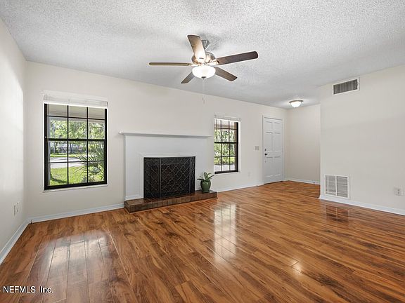 4th image of 97 Granada Ct