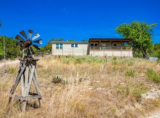 193 Valle Verde Rd, Kerrville, TX 78028