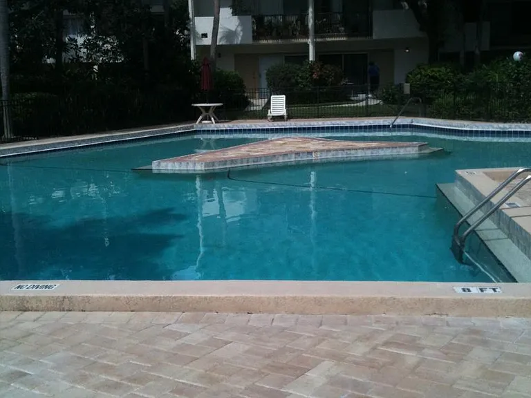 200 Maitland Ave #18 — Photo 1