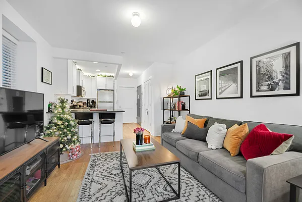 Rented by Corcoran | media 19