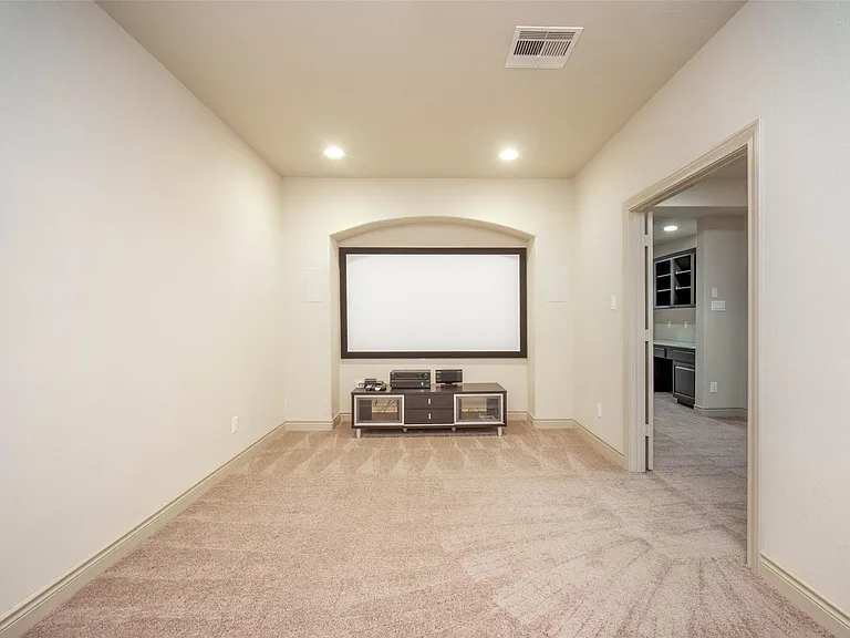 24111 Valencia Ridge Ln — Photo 37