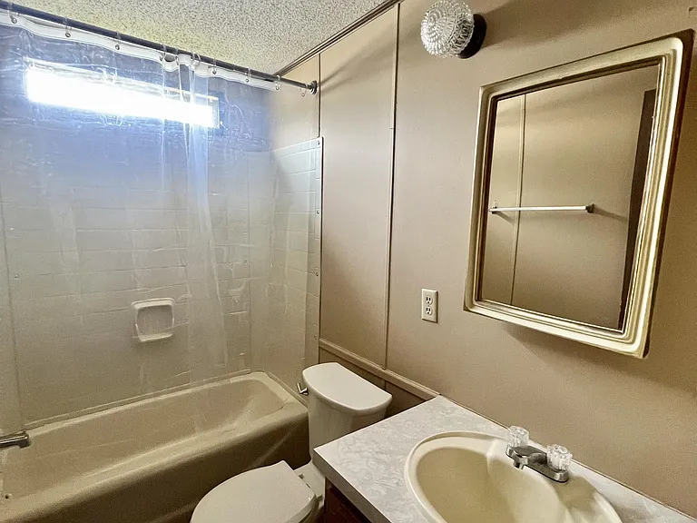 300-04 Ricks Rd — Photo 13